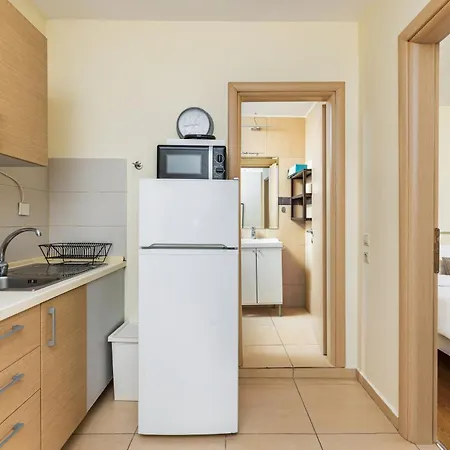 Elegant Center Apartment