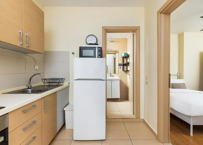 Elegant Center Apartment